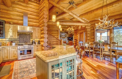 Pagosa Springs Casa | Log home in Pagosa springs with spectacular views!