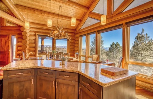 Pagosa Springs Casa | Log home in Pagosa springs with spectacular views!