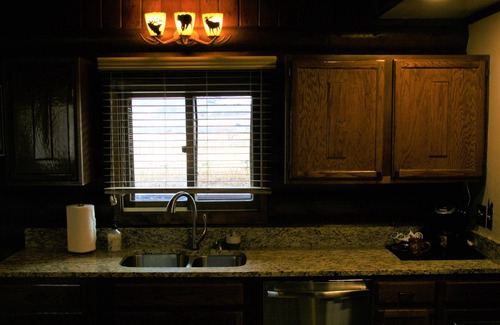 Cody Casa | Log home just 32 miles to the east gate of Yellowstone National Park