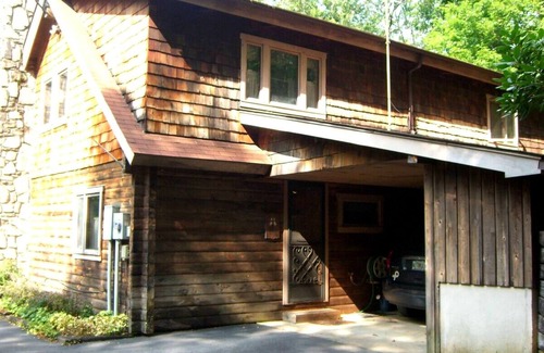 Canton Cabina | Log Home near Beautiful Lake Logan