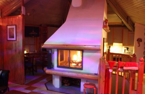 Rovaniemi Casa | Log home near Santa