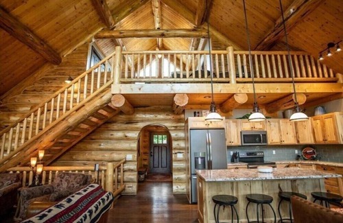 Rexford Cabina | LOG HOME new built- 4bds-3 levels-golf nearby