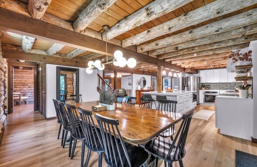 Hiram Casa | Log Home, Pvt Pond-Swim, Hot Tub