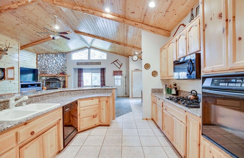 Big Bear Lake Cabina | Nuevo Log Style Cabin Moonridge, 3bd, 3ba, Sleeps 10, Walk To Slopes, Ntl. Bosque