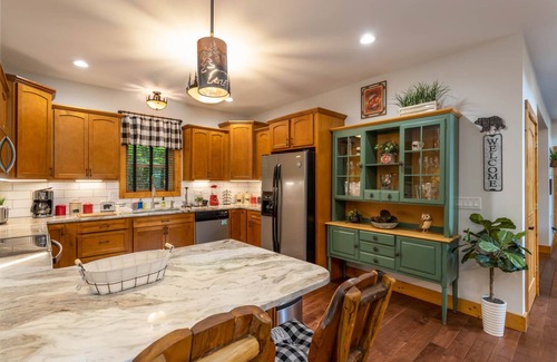 Linville Ridge Cabina | Log-Style Getaway in the Woods