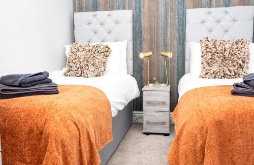 Carlisle Apartamento | Logan House, Modern and Spacious Townhouse close to City Centre