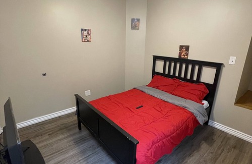 Avondale Apartamento | Logan Square Cozy 4BR/2BA, Free Parking, W/D