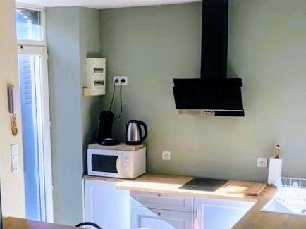Brive-la-Gaillarde Apartamento | Logement à Brive avec terrasse et climatisation - près de la gare et du centre-ville - Wifi et Stationnement gratuit