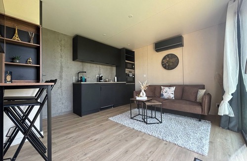 Cornille Apartamento | Logement Avec Terrain Privé