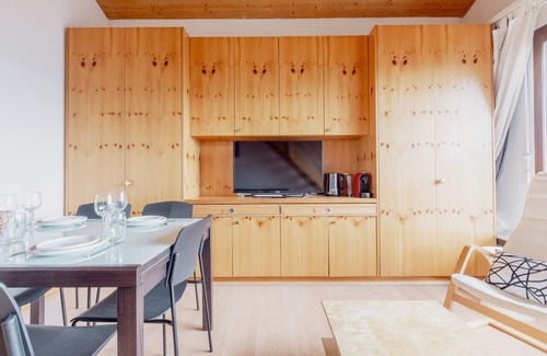 Randogne Apartamento | Logement Avec une vue Envoûtante sur la Vallée