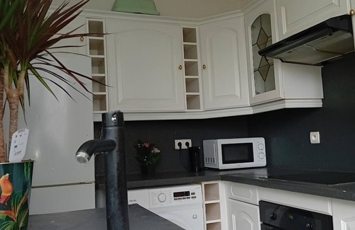 Elancourt Apartamento | Logement Entier : Appartement - Élancourt, France