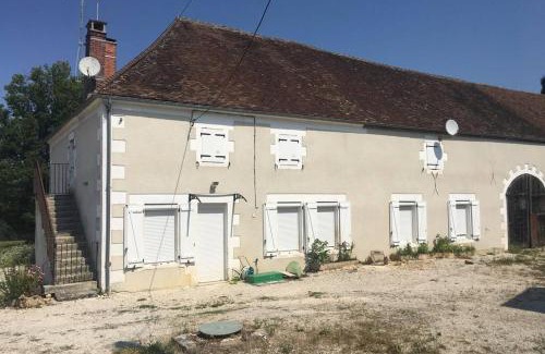 Treigny Apartamento | logement indépendant LE POULAILLER proche Guédelon