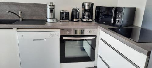 Saint-Sulpice-de-Royan Apartamento | Logement neuf climatisé avec parking