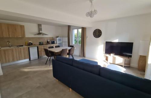 Vence Apartamento | Logement neuf au calme avec jardin