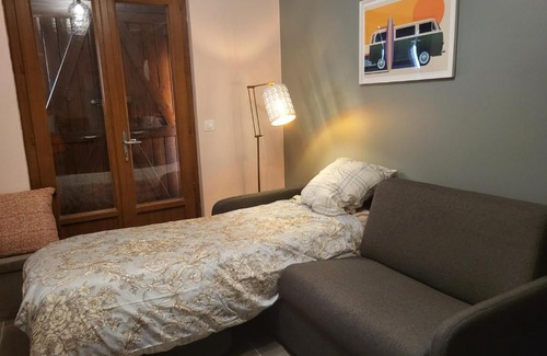 Ludon-Medoc Apartamento | Logement proche de Bordeaux, route des Châteaux