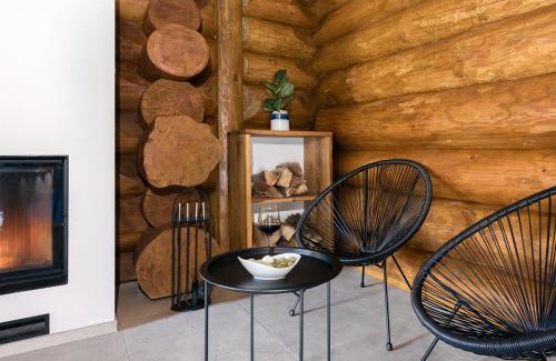 Benkovac Fuzinski Chalet De Esquí | Loghouse Madeira, Fužine.