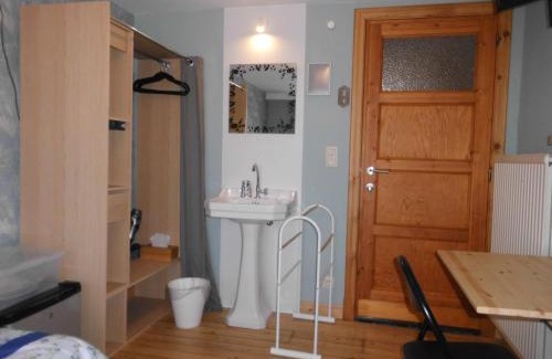 Heist Casa | Logies 't Eenvoud - Simple Rooms - Stilte, Rust & Herbronning aan Zee