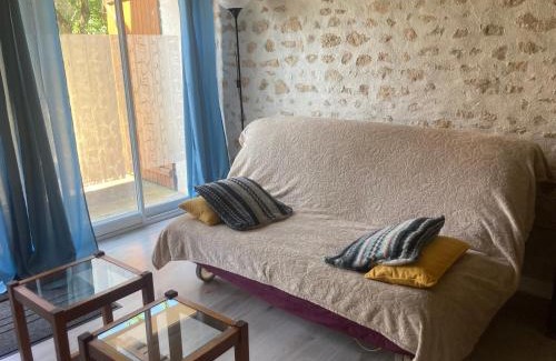 Varennes-les-Narcy Casa | Logis côté Jardin