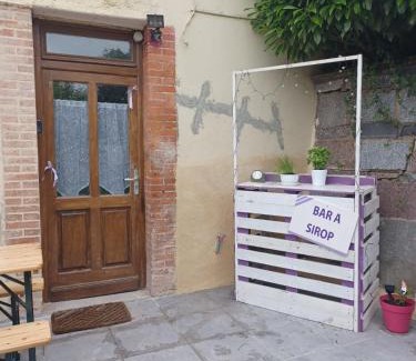 Trezelles Casa | Logis des Pivoines