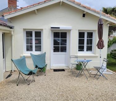 Saint-Jean-de-Monts Apartamento | Logis du Pey Roux Accueil Vélos