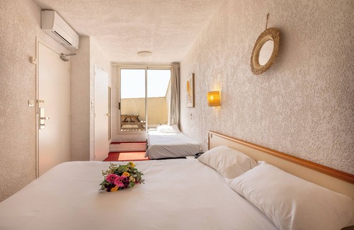Saint-Gilles Hotel | Logis Héraclée