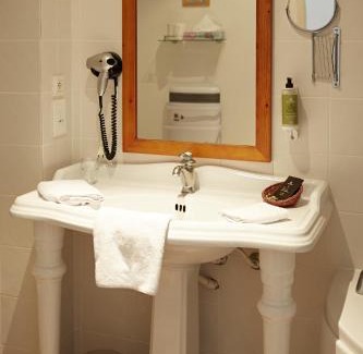 Chalon-sur-Saone Hotel | Logis Hôtel La Villa Boucicaut