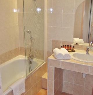 Arles Hotel | Logis Hôtel Le Rodin