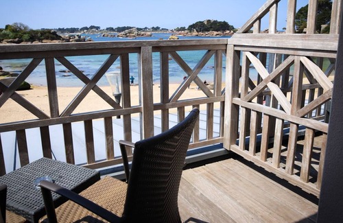 Perros-Guirec Hotel | Logis Hôtel Saint-Guirec et de la Plage