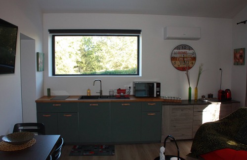 Le Puy-Sainte-Reparade Casa | Logis in the middle of the pines