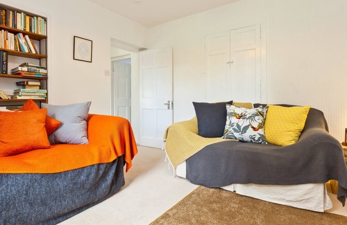 Kendal Casa | Logwood House, entorno ribereño en el calor del Distrito de los Lagos
