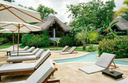 Ambaro Hotel | Loharano Lodge