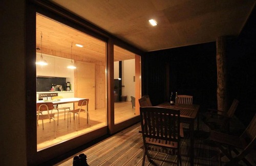 Loissin Apartamento | Loi Black