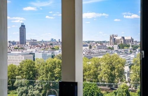 Ile de Nantes Palais des Congres Apartamento | Loire Enchantée – Vue imprenable et confort au cœur de l’île de Nantes