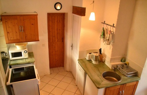Perrusson Cabaña | Cabaña del Loira Valley para 4/5 con magnífica piscina climatizada y lago de pesca de carpas