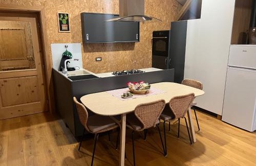Dane Apartamento | Lojzov toplar Modern haystack
