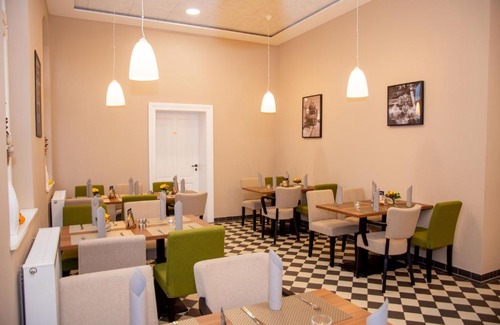 Tessin Casa | LOK - Die Pension - Das Restaurant