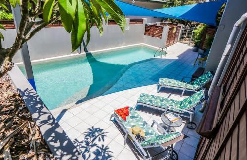 Agnes Water Apartamento | Loka Santi Penthouse 14 - Luxury Beachfront Escape with Sea View, Heated Pool, Steps from Main Beach