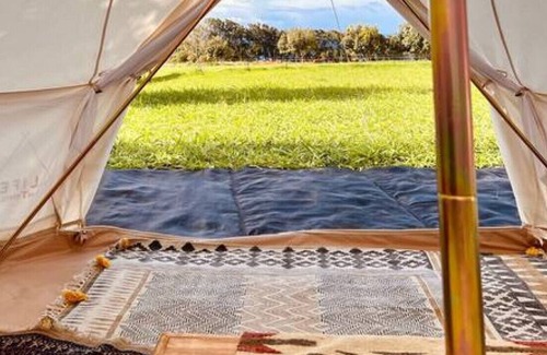 Hawi Alquiler De RV | Lokahi · Cozy Bell Tent - Lokahi - on Hawi Nani Ranch