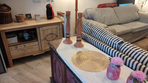 El Roc de Sant Gaieta Apartamento | LokalHome