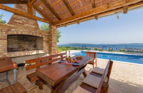Kastela Villa | Lola - privacy, pool & view