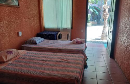 San Pedro Pochutla Hotel | lolas 68