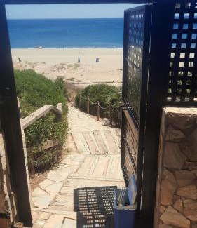 San Roque Villa | Loma del Rey 56 - casa primera linea de mar