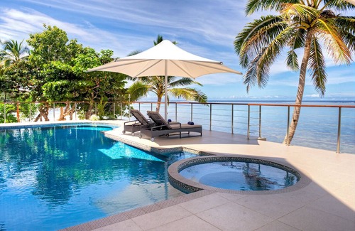 Tagaqe Villa | LomaniWai Luxurious All-inclusive Beachfront Villa