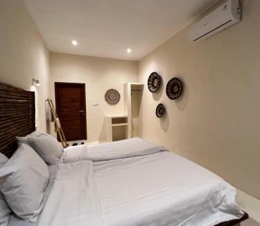Senggigi Hotel | Lombok Coconut Hotel
