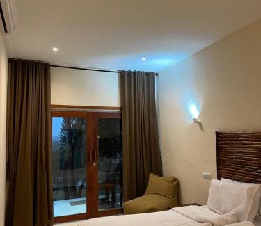 Senggigi Hotel | Lombok Coconut Hotel