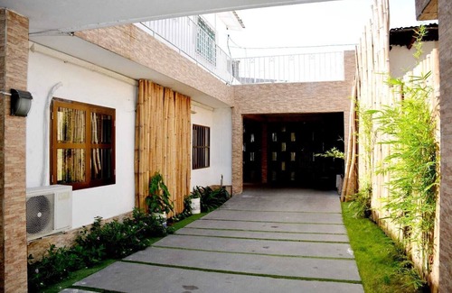 Lome Apartamento | Lome Bamboo Lodge