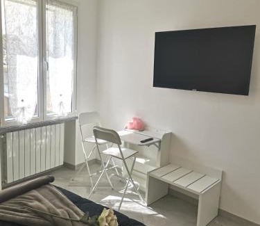 Lonate Ceppino Casa | LONATE ROOM