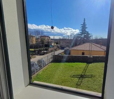 Lonate Ceppino Apartamento | LONATE SUITE