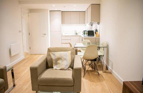 Whittington Apartamento | London - Apartment - Sleeps 2 - Garden - Pool