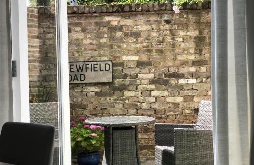 East Putney Apartamento | London-Apartment-Sleeps2-PrivateEntrance